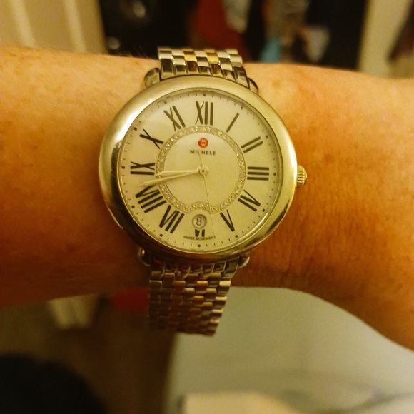 Michelle Watch - Picture 4 of 9